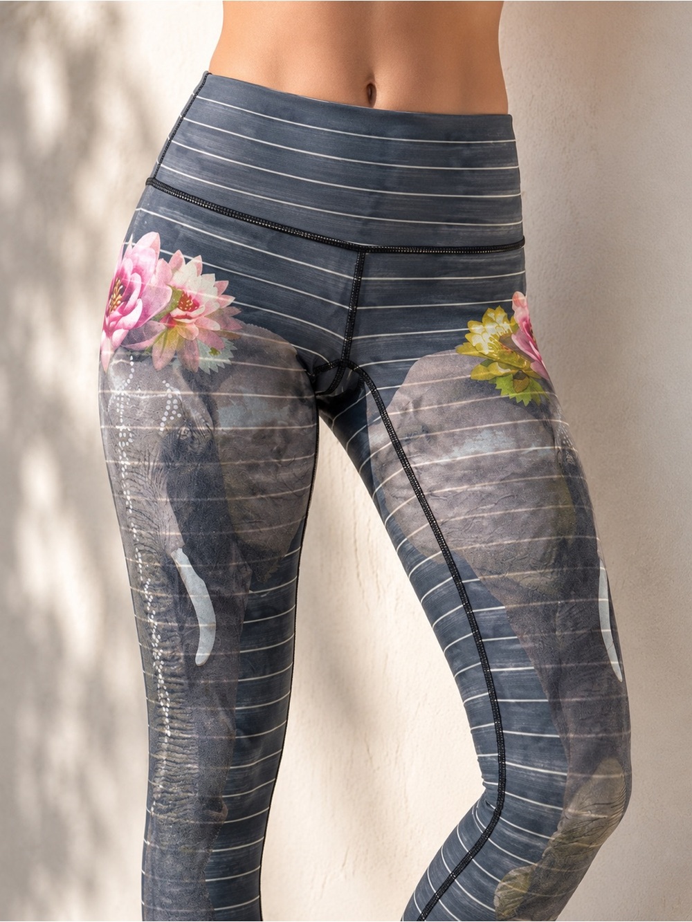 Teeki Love The Elephant Hot Pant Yoga Leggings Floral High Rise Small
